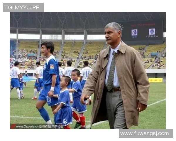 中国足球甲A时代经典球星卡回顾与收藏价值分析